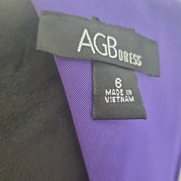 AGB Women's Sleeveless Sheath Dress with Belt - Picture 7 of 7